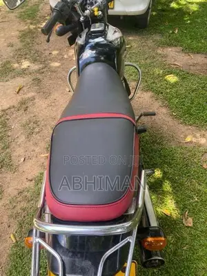 Bajaj CT100 2018
