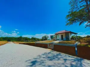 408 බස් පාරෙන් නේවාසික බිම් කොටස්