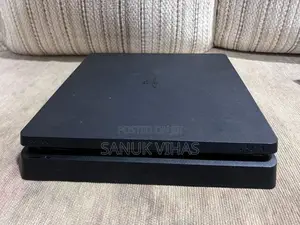 PS4 Slim