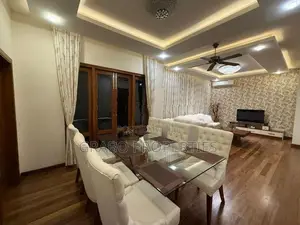 Entire building for rent in Colombo 4
