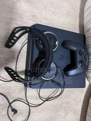 PS4 Slim