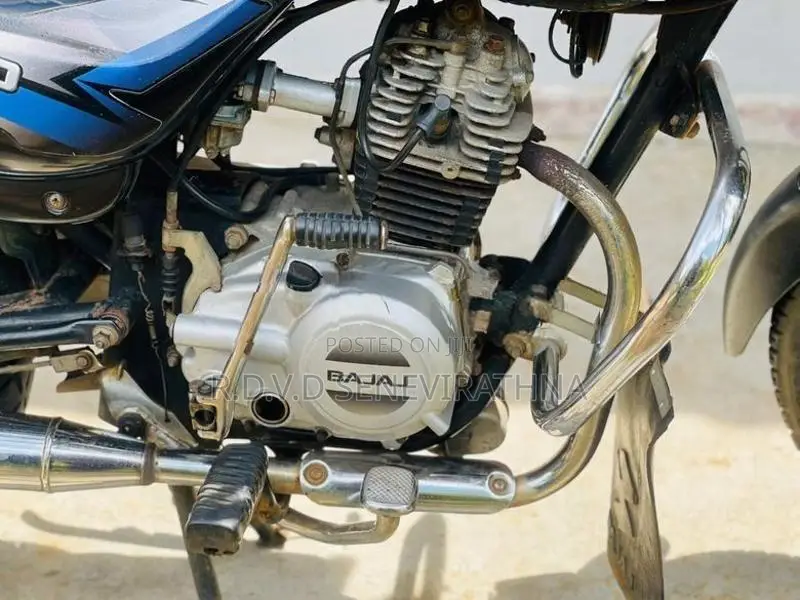 Bajaj CT100 2013
