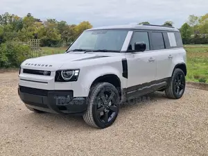 Land Rover Defender X-DYNAMIC HSE UK 2026