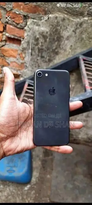 Apple iPhone 8 (Used)