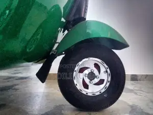 Bajaj RE 2012