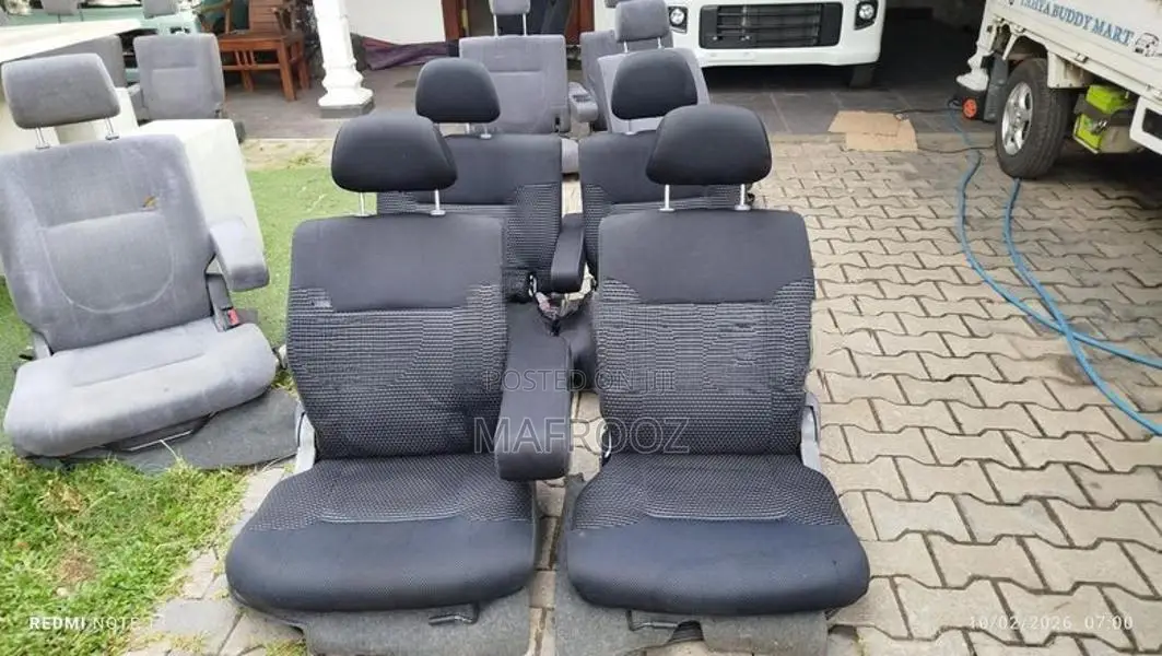 Daihatsu Hijet Atrai Wagon Seat Set