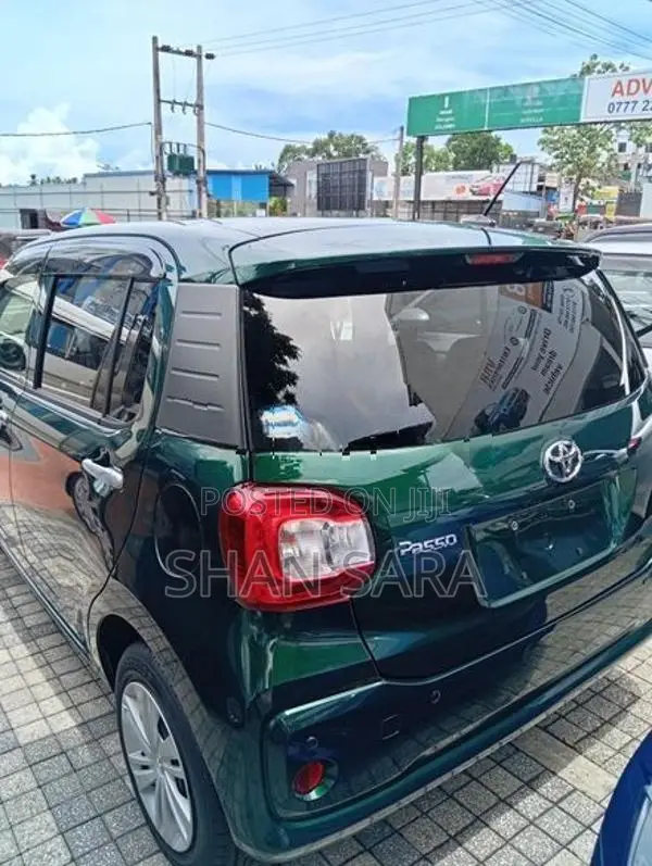 Toyota Passo X 2023