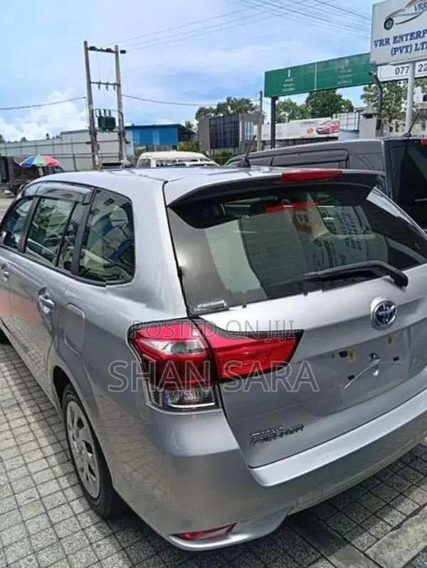 Toyota Corolla Fielder 2023