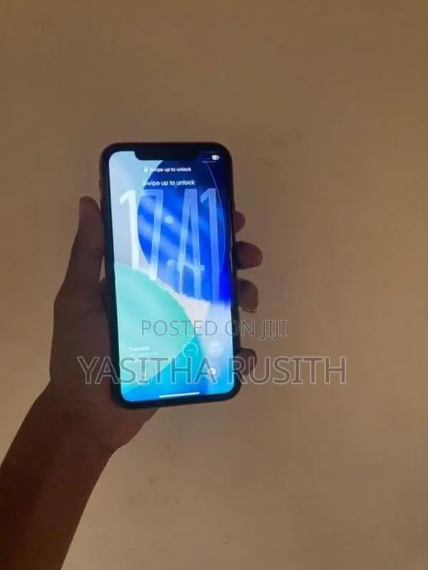 Apple iPhone 11 (Used)