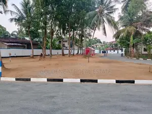 කෙලවරපිටිය අධිවේගී පිවිසුමට නුදුරින් බිම්කොටසක් විකිණීමට