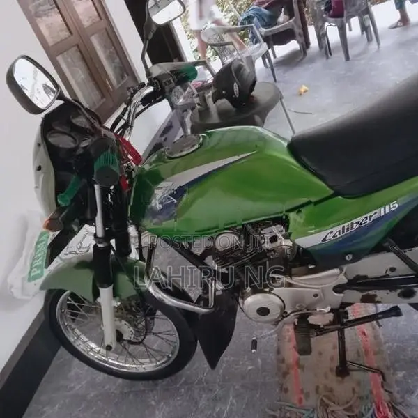 Bajaj Caliber 115 2004
