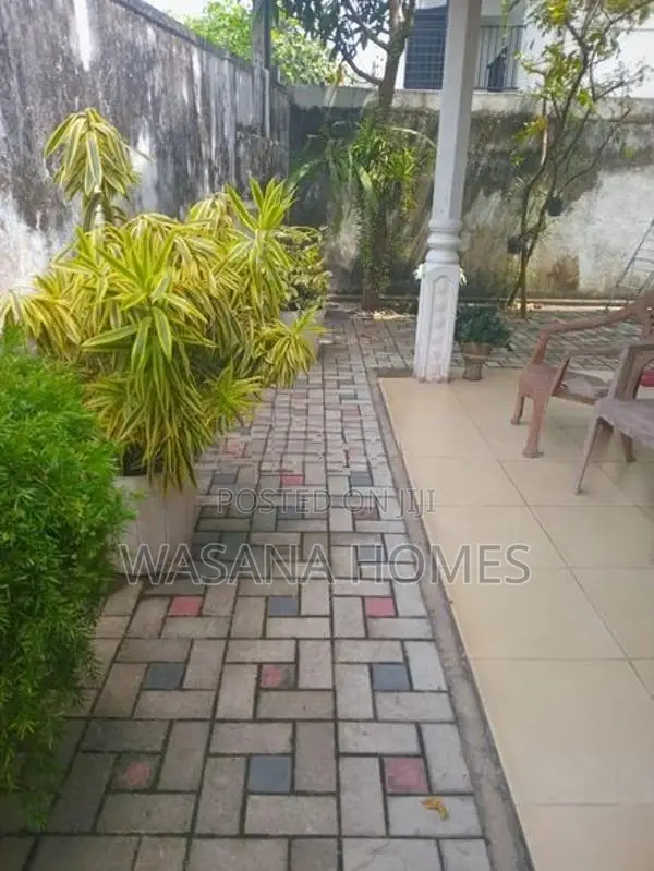 High Residential House for Sale Boralesgamuwa