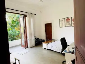 Luxury 3-Storey House for Sale in Thalawathugoda