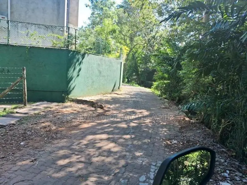 Prime Land for Sale Mount Lavinia