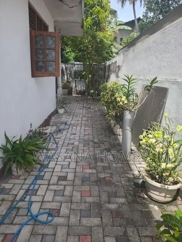 High Residential House for Sale Boralesgamuwa