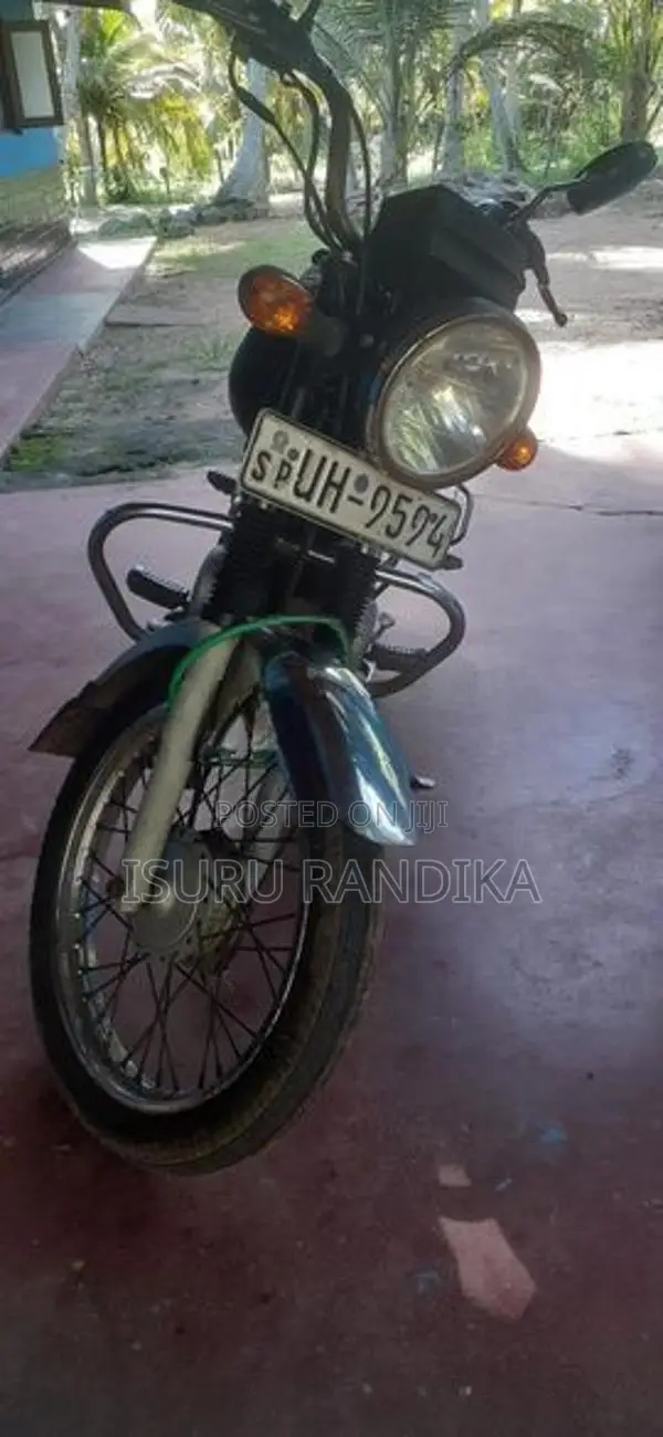 Bajaj Boxer 2015