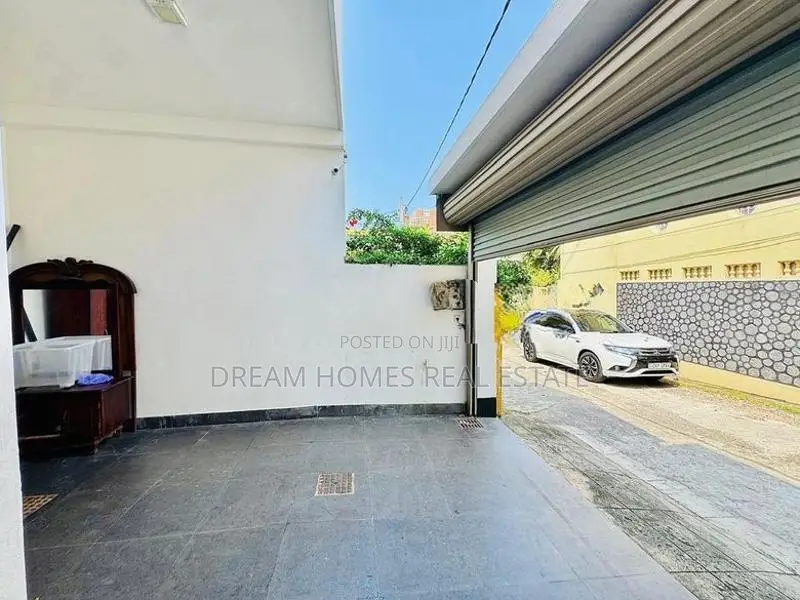 Modern Family House with Rooftop in Dehiwala