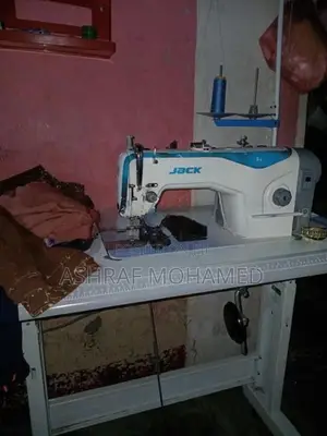 Jack F4 Sewing Machine