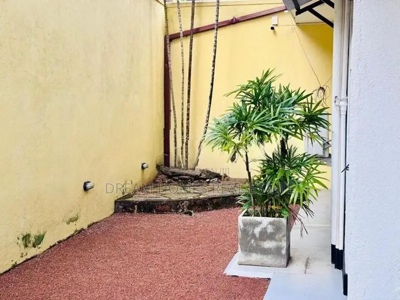 Spacious Family House for Sale in Papiliyana Area