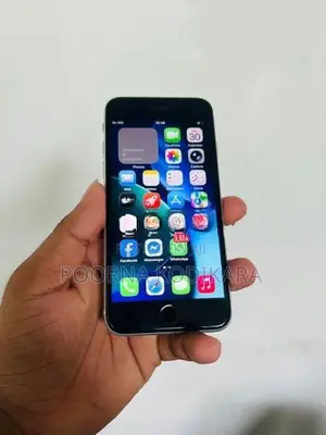 Apple iPhone SE 2 (Used)