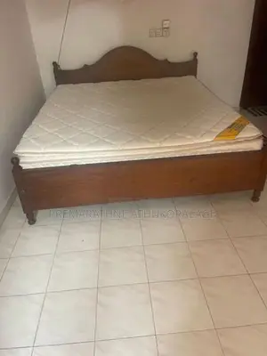 Large Double Bed with Mattress