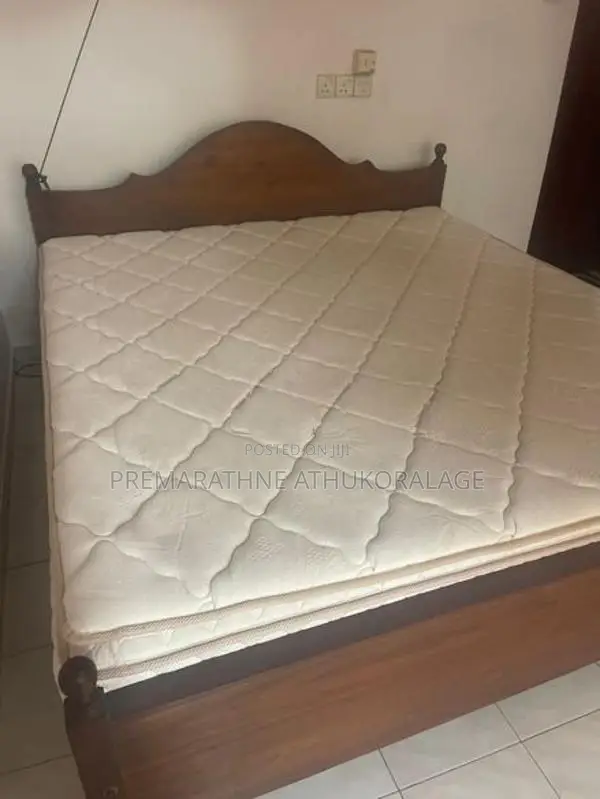 Large Double Bed with Mattress