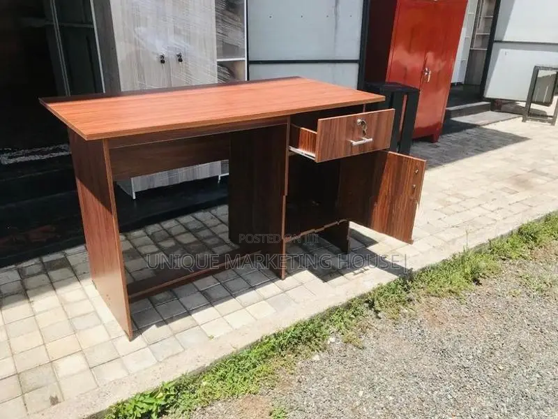 Modern 4x2 Office Tables