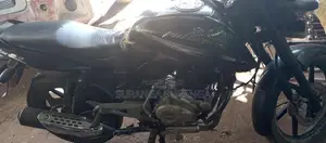 Bajaj Pulsar 180 2015