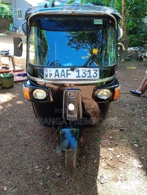 Bajaj RE 2014