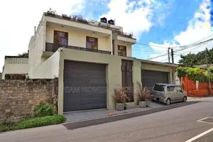 Modern 3-Storey House for Sale – Kadawatha Road, Dehiwala