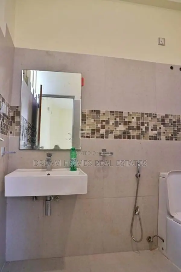 Modern 3-Storey House for Sale – Kadawatha Road, Dehiwala