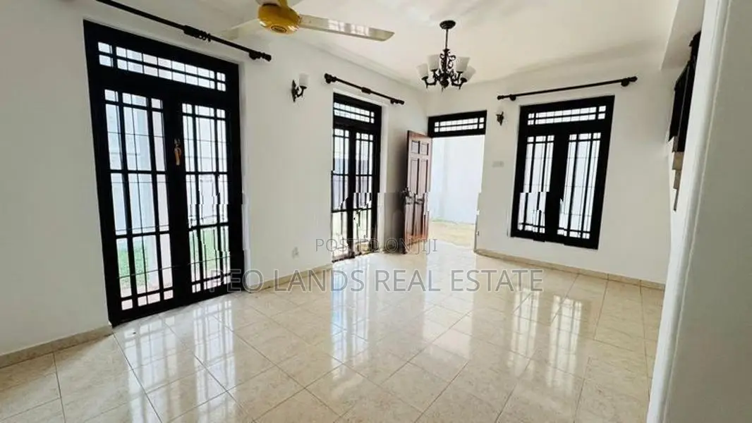 (PH855) Two Storey House for Sale in Pepiliyana