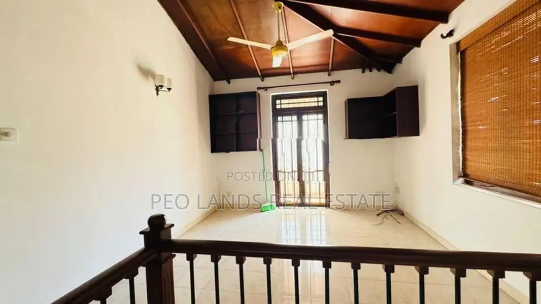 (PH855) Two Storey House for Sale in Pepiliyana