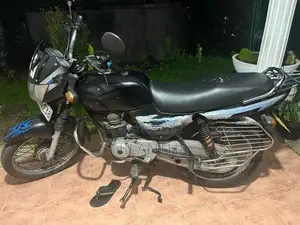Bajaj CT100 2014