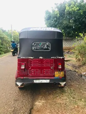 Bajaj RE 2 Storke 2004