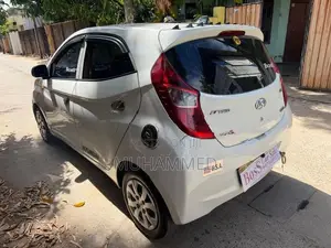 Hyundai Eon Magna 2016