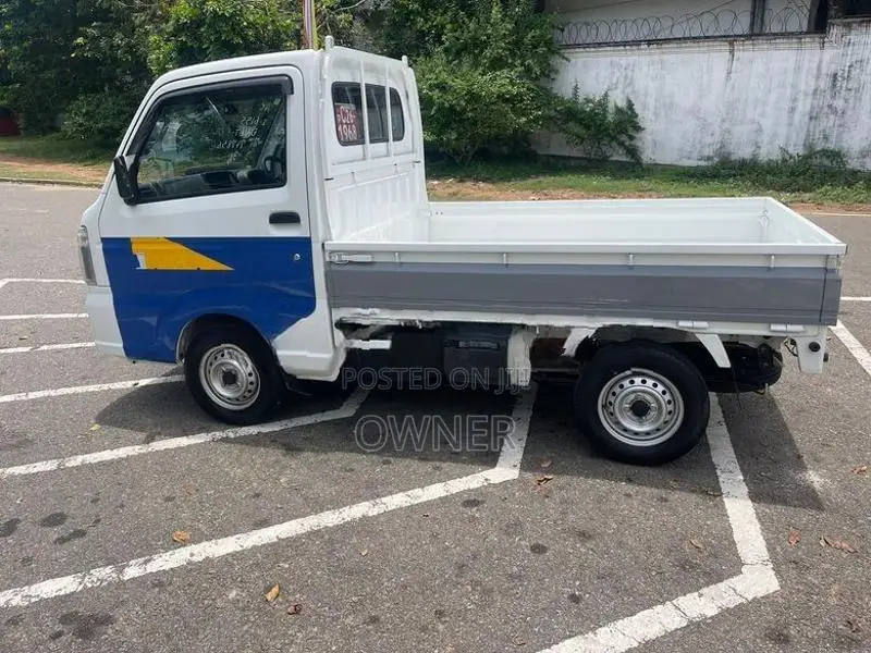 Suzuki Carry 2023