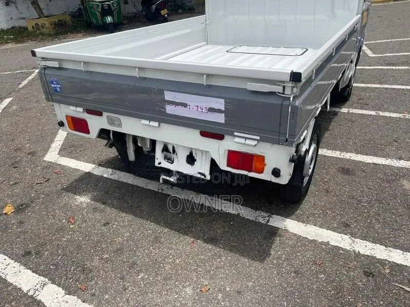 Suzuki Carry 2023