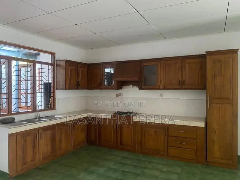 House For Sale in Minuwangoda