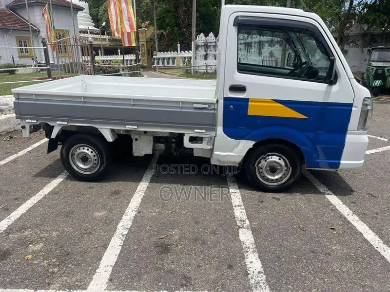 Suzuki Carry 2023