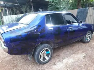 Nissan Sunny 1976