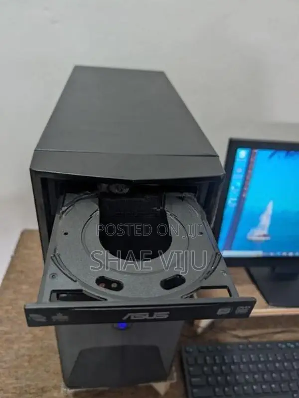 Intel Core i3 Desktop Computer