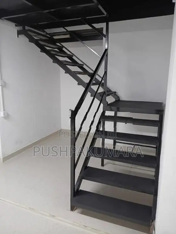 Shop Space for Rent in Bambalapitiya (file No 25 C)