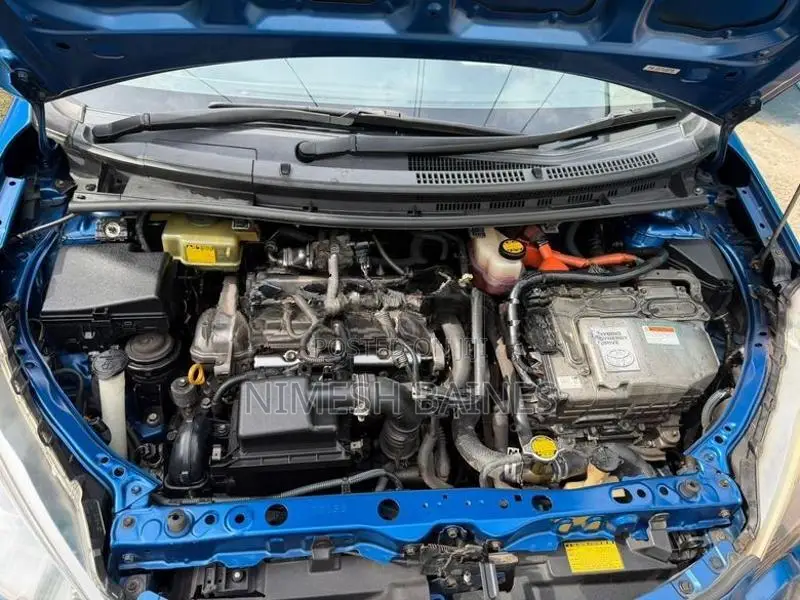 Toyota Aqua 2013