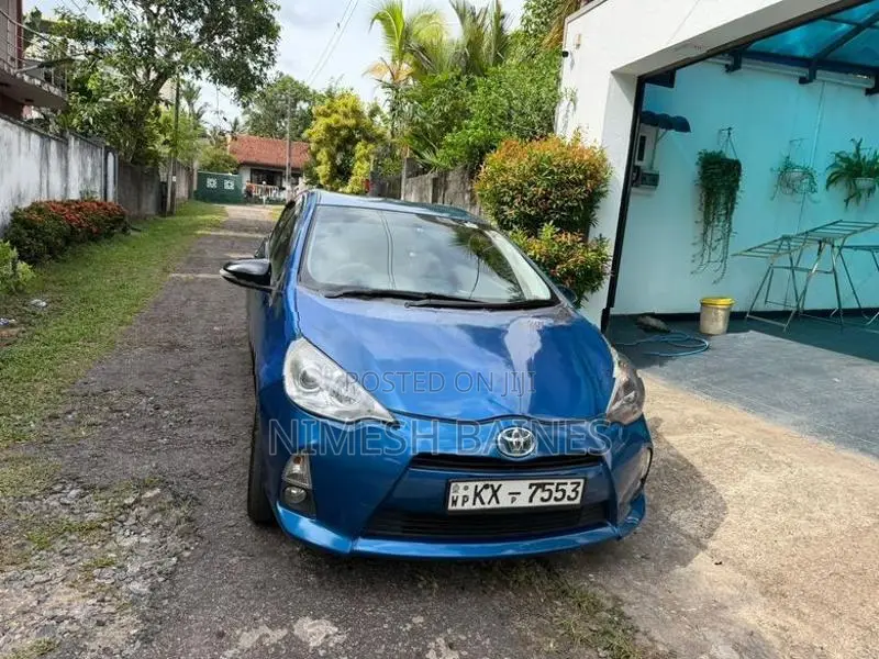 Toyota Aqua 2013