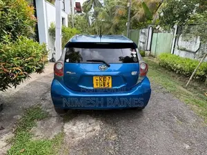 Toyota Aqua 2013