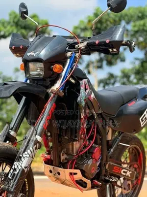 Kawasaki D Tracker 2005