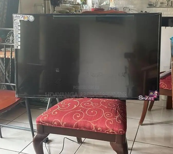 Ikon 43 Inch Smart TV