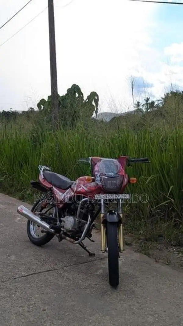 Bajaj CT100 2006