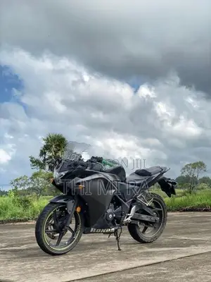 Honda CB250R 2020
